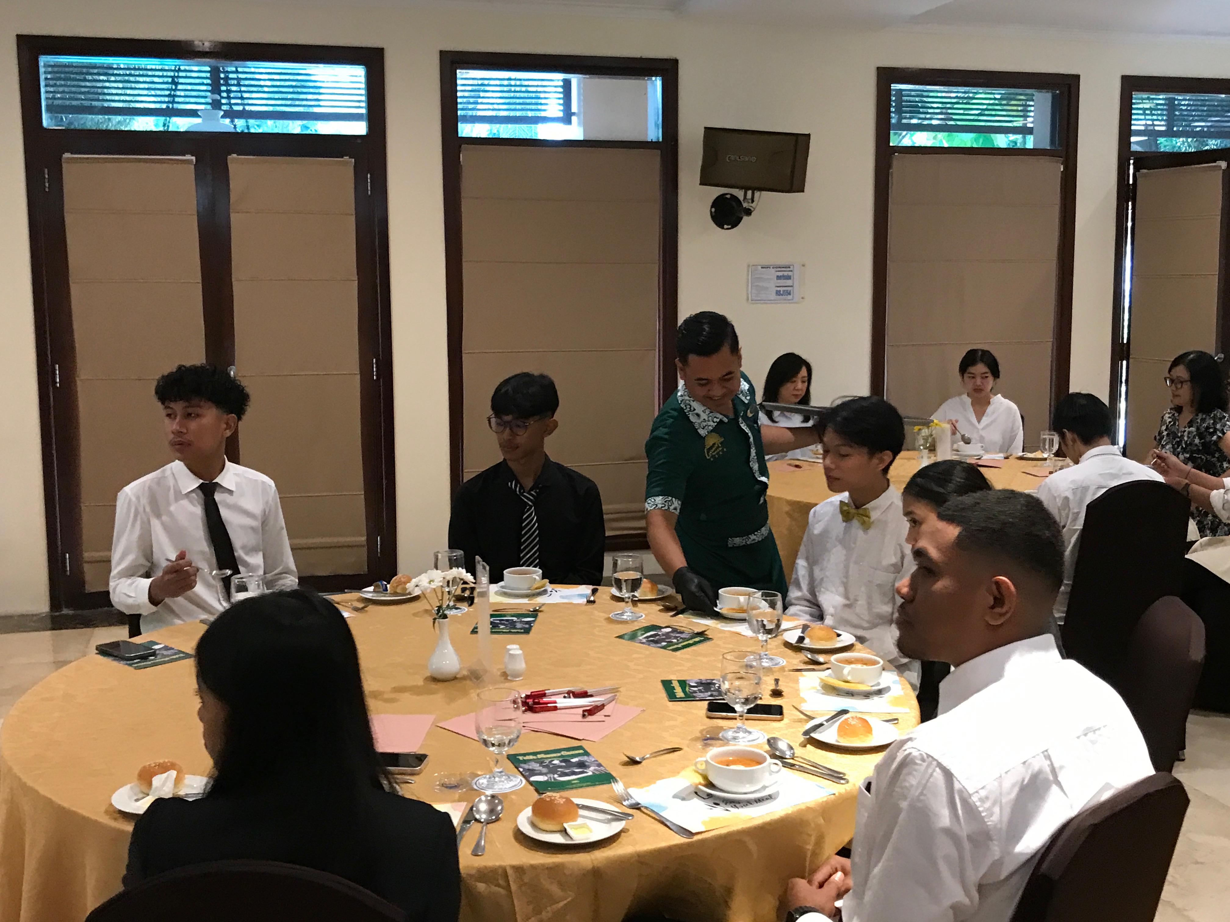 Laras Asri Resort & Spa Salatiga Hadirkan Table Manner Class Eksklusif 